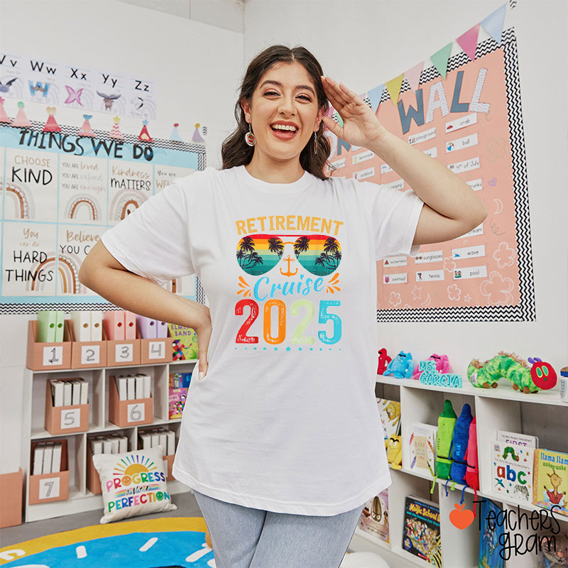 Personalized Year Retirement Cruise Teacher T-Shirt