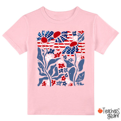 Boho Patriotic Daisy American Flag Floral Class T-Shirt