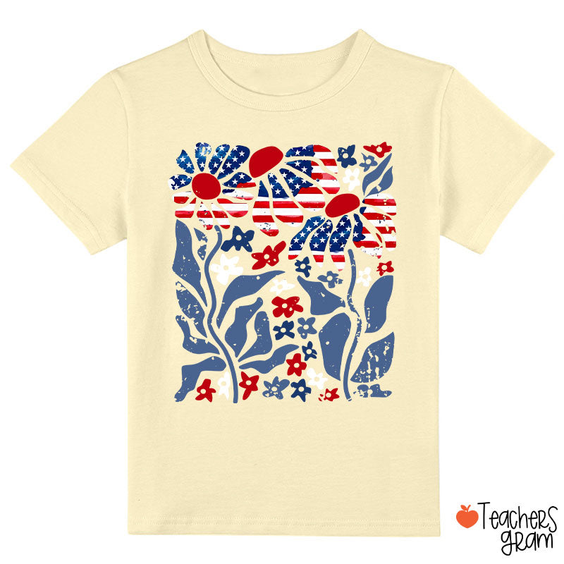Boho Patriotic Daisy American Flag Floral Class T-Shirt