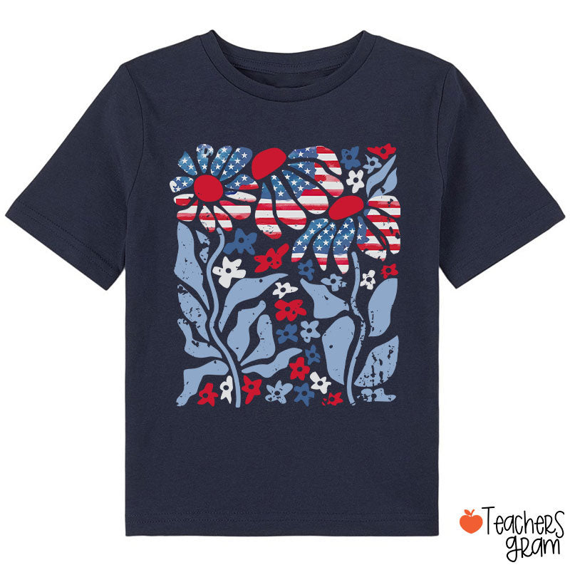 Boho Patriotic Daisy American Flag Floral Class T-Shirt